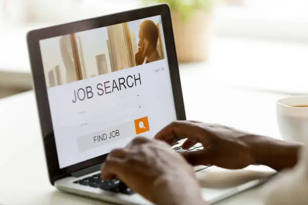 5 Naukri & LinkedIn Mistakes That Are Costing You Interview Calls